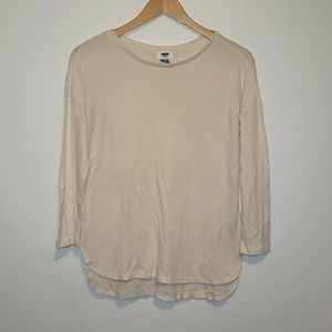 ❤️5/$15❤️Pearl white girl shirt